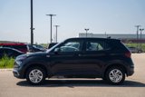 Certified 2021 Hyundai Venue SE image 4