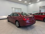 Used 2017 Chevrolet Malibu LT image 4