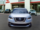 Used 2018 Nissan Kicks SR image 2