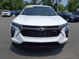 Used 2025 Chevrolet Trax RS w/ Driver Confidence Package image 2