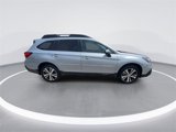 Used 2018 Subaru Outback 3.6R Limited image 3