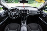 Used 2019 Jeep Cherokee Latitude w/ Cold Weather Group image 2