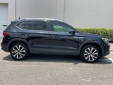 Used 2024 Volkswagen Taos SE image 2