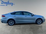 Used 2020 Ford Fusion SE image 6