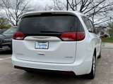 Used 2020 Chrysler Pacifica Limited image 5