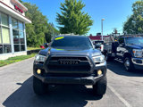 Used 2016 Toyota Tacoma TRD Off-Road image 4