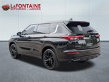 Used 2023 Mitsubishi Outlander SE Black Edition image 3
