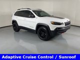 Used 2019 Jeep Cherokee Trailhawk image 2