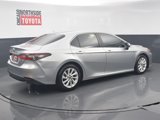 Used 2022 Toyota Camry LE image 4