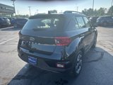 Certified 2022 Hyundai Venue SEL image 5