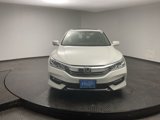 Used 2017 Honda Accord EX-L image 2