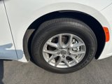 Used 2022 Chrysler Pacifica Touring-L image 3
