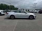 Used 2024 Nissan Altima 2.5 SV image 3