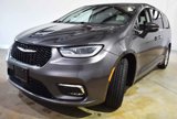 Used 2023 Chrysler Pacifica Touring-L image 5