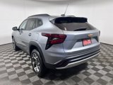 Used 2024 Chevrolet Trax LT w/ Driver Confidence Package image 4