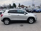 Used 2017 Chevrolet Trax LT w/ LT Convenience Package image 5