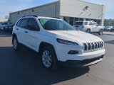 Used 2017 Jeep Cherokee Sport image 2