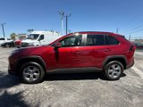 Used 2022 Toyota RAV4 XLE image 4