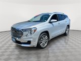 Used 2022 GMC Terrain Denali w/ Denali Premium Package image 3