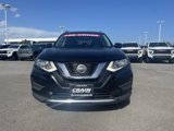 Used 2018 Nissan Rogue SV image 2