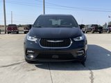 New 2025 Chrysler Pacifica Select image 2