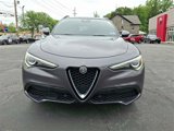 Used 2018 Alfa Romeo Stelvio Ti Sport image 2