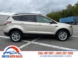 Used 2017 Ford Escape SE w/ Equipment Group 201A image 3