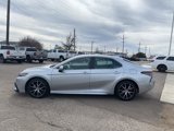 Used 2023 Toyota Camry SE image 2