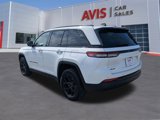 Used 2024 Jeep Grand Cherokee Altitude image 3