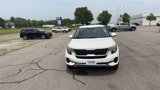 Used 2023 Kia Seltos LX image 3