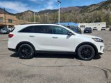 Used 2019 Kia Sorento S image 2