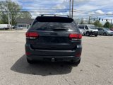 Used 2017 Jeep Grand Cherokee Altitude image 3