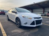 Used 2014 Ford Focus SE w/ Equipment Group 201A image 3