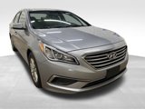 Used 2016 Hyundai Sonata SE image 2