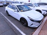 Used 2022 Hyundai Elantra SEL w/ Convenience Package image 2