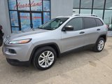 Used 2015 Jeep Cherokee Sport image 3