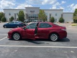 Used 2020 Toyota Camry LE image 3