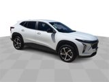 Used 2024 Chevrolet Trax RS image 2