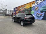 Used 2023 Jeep Compass Latitude image 3