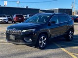 Used 2019 Jeep Cherokee Limited image 3