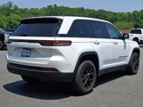 Used 2024 Jeep Grand Cherokee Altitude image 6