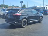 Used 2023 Ford Edge SEL w/ Convenience Package image 4