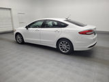 Used 2017 Ford Fusion SE image 3