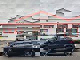 Used 2020 Toyota Camry SE image 3