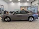 Used 2018 Toyota Camry LE image 5