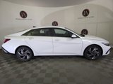 New 2025 Hyundai Elantra SEL image 4