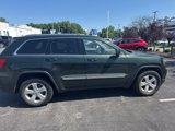 Used 2011 Jeep Grand Cherokee Laredo image 2