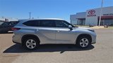 Used 2020 Toyota Highlander L image 2
