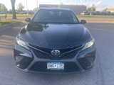 Used 2018 Toyota Camry SE image 2