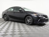 Used 2023 Toyota Camry SE image 3